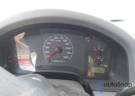 2006 Ford F-150 Stx/Xl/Xlt z USA, uszkodzony, nr VIN 1FTRX12W06KC32184